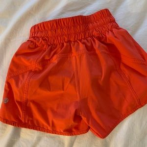 Lululemon 4 inch hotty hot shorts